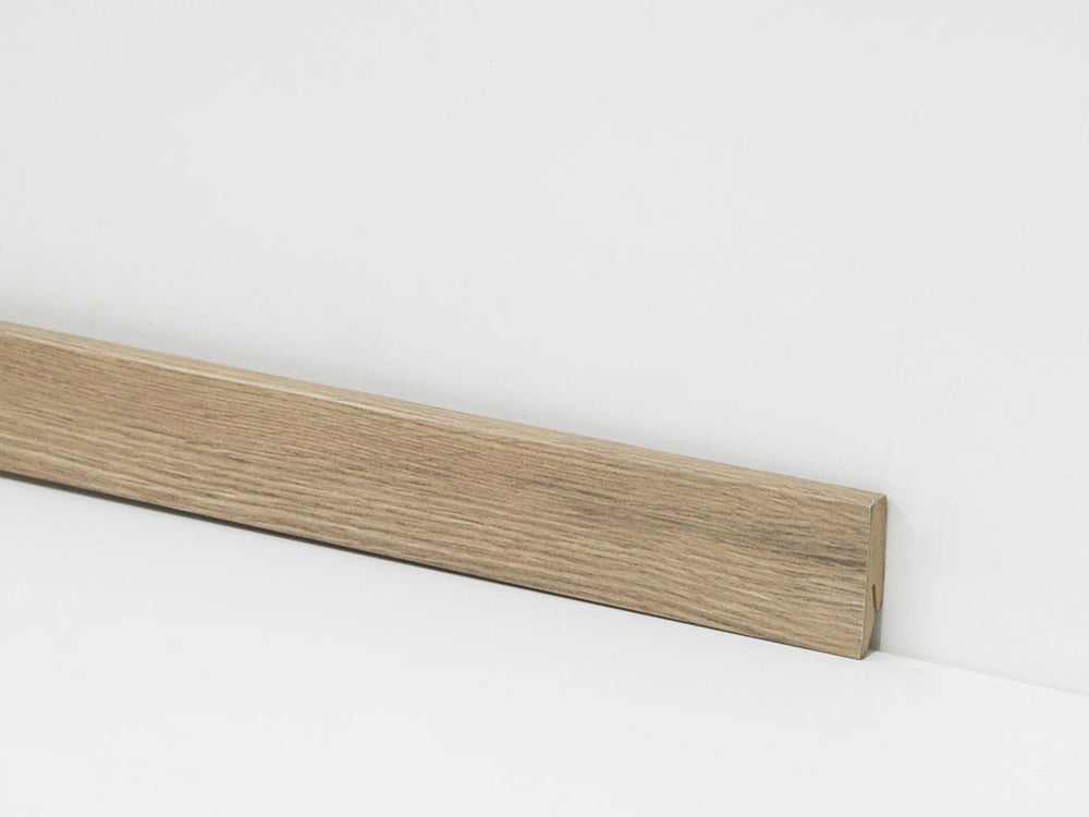 Sockelleiste 58 mm Holzoptik Eiche hell – Dekor-Nr. 2058