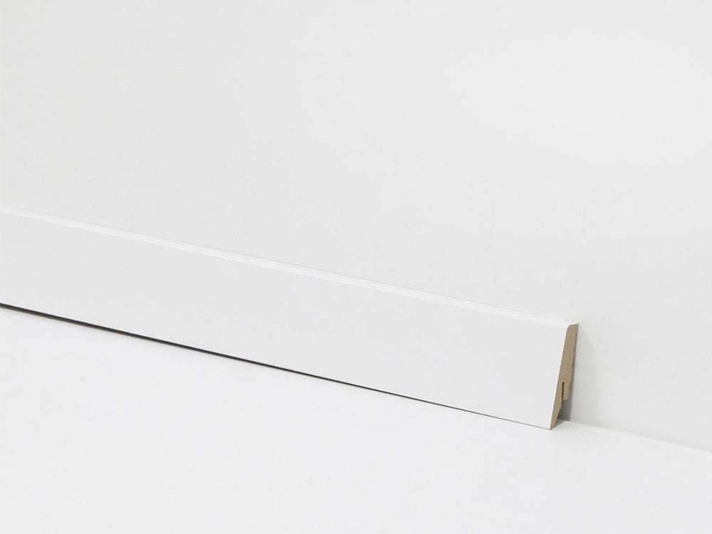 Sockelleiste weiß – 58 × 18 mm, 2,4 m lang