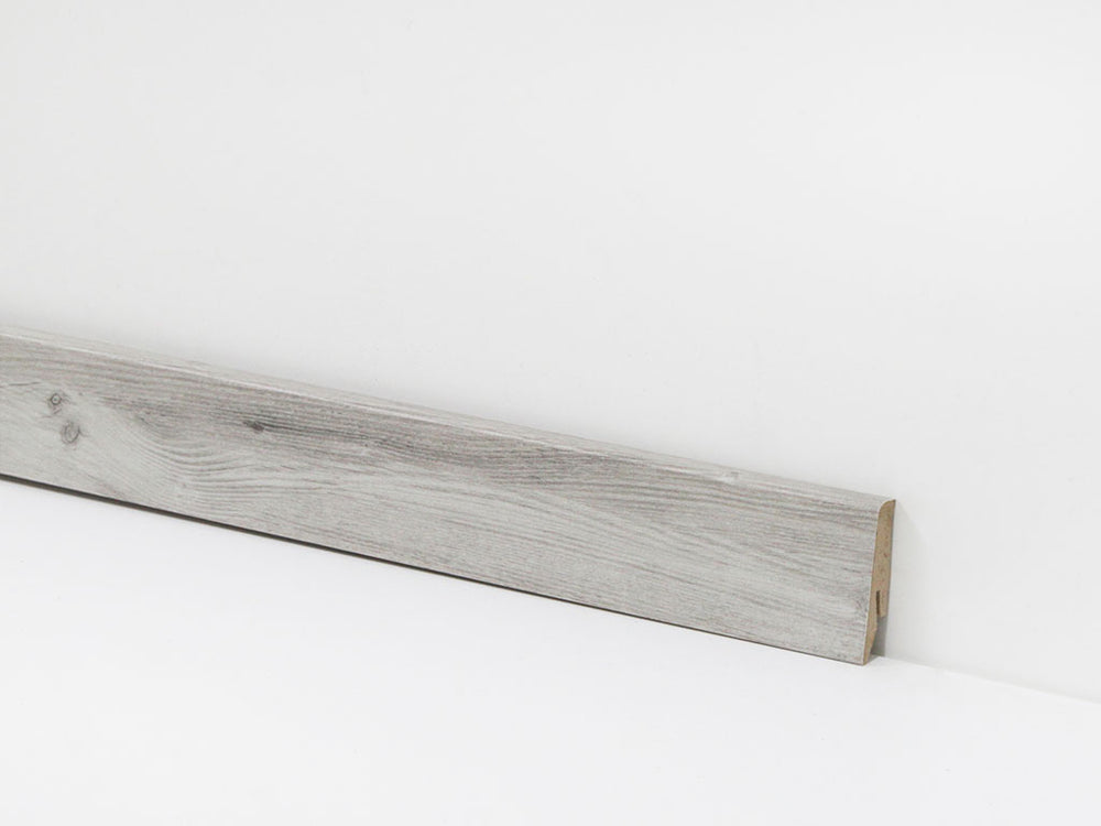 Sockelleiste 58 mm Holzoptik grau – Dekor-Nr. 2056