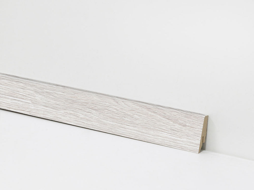 Sockelleiste 58 mm Holzoptik weiß – Dekor-Nr. 2442
