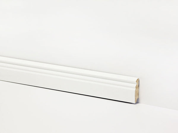 Sockelleiste weiß Berliner Profil mit Fase – 58 × 18 mm, 2,4 m lang